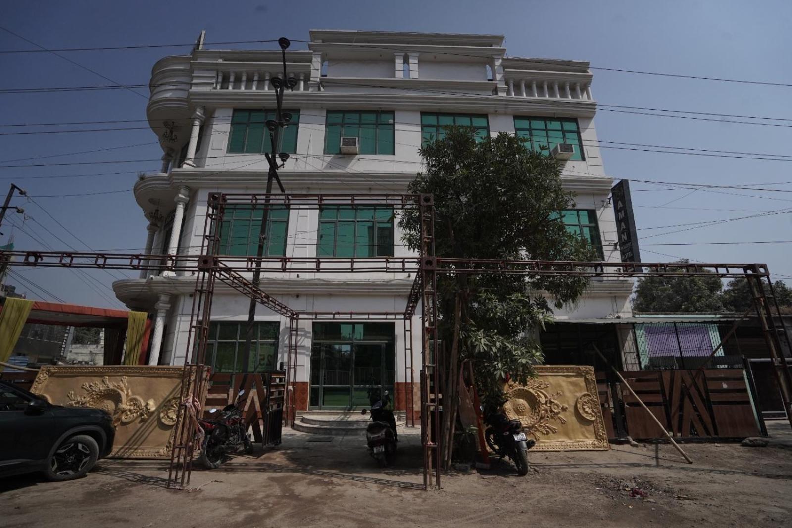 Aman Paradise Hotel & Banquets Kanpur Luaran gambar